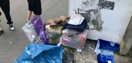 Kvůli oblečení vlezl do kontejneru | © Městská policie Olomouc
