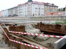 V říjnu se odehraje vysouvání druhé poloviny nového mostu nad řeku Moravu | Foto: Blanka Martinovská
