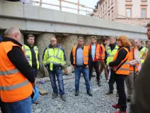 V říjnu se odehraje vysouvání druhé poloviny nového mostu nad řeku Moravu | Foto: Blanka Martinovská