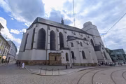 Muž usnul v kostele, probudit ho museli strážníci