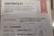 Povolení ke vjezdu roztrhal přímo před strážníky