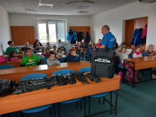 Přednáška s exkurzí pro školáky z Příkaz | © Městská policie Olomouc