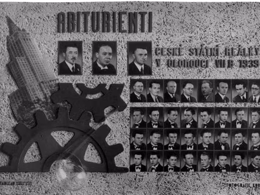 Část profesorského sboru a poslední meziváleční abiturienti české státní reálky v Olomouci, třída VIII B, v roce 1939.