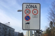 Zóna s dopravním omezením - zákaz nočního parkování vozidel nad 2,1 tuny