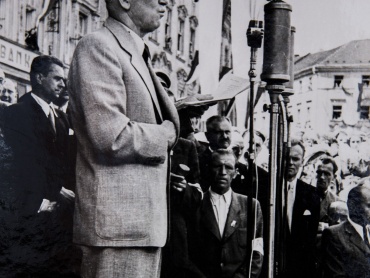 Prezident Edvard Beneš 14. července 1946 při projevu na Masarykově (nyní Horním) náměstí v Olomouci 14. července 1946. Magistrát města Olomouce.